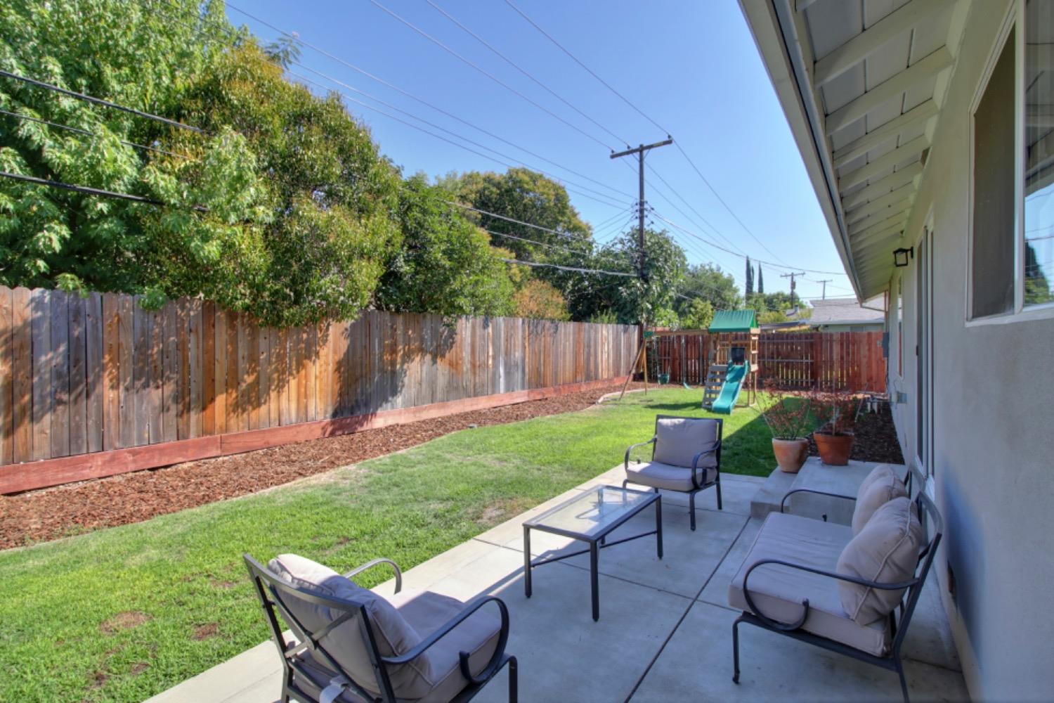 Detail Gallery Image 39 of 49 For 3709 Dubac Way, Sacramento,  CA 95864 - 3 Beds | 2 Baths