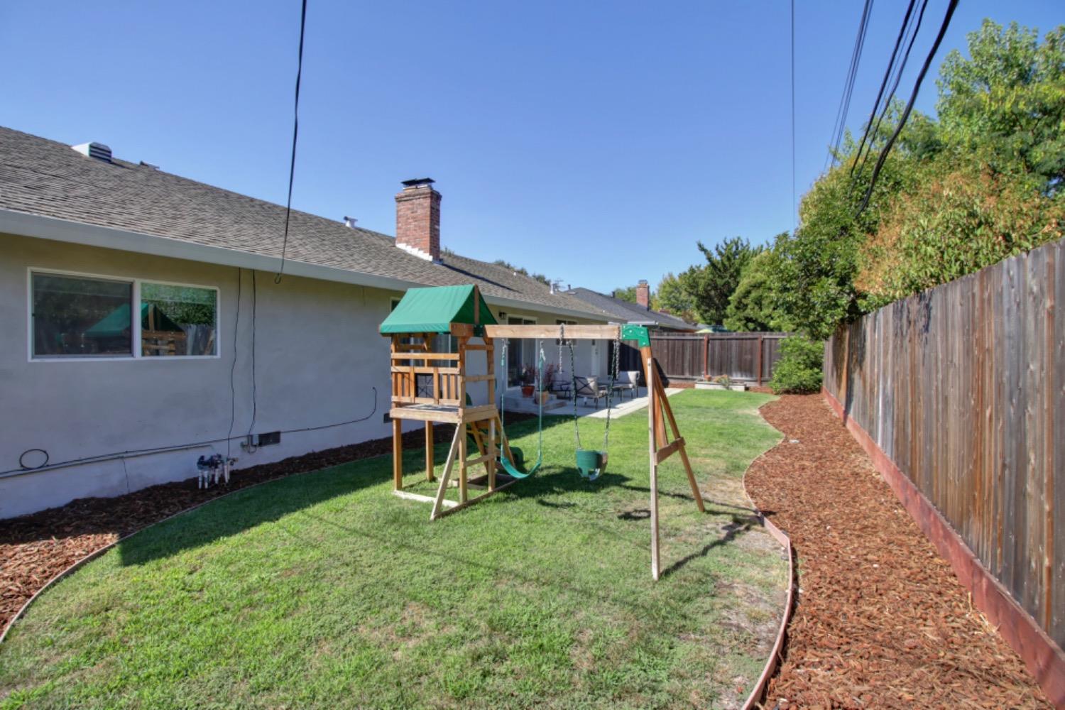 Detail Gallery Image 43 of 49 For 3709 Dubac Way, Sacramento,  CA 95864 - 3 Beds | 2 Baths