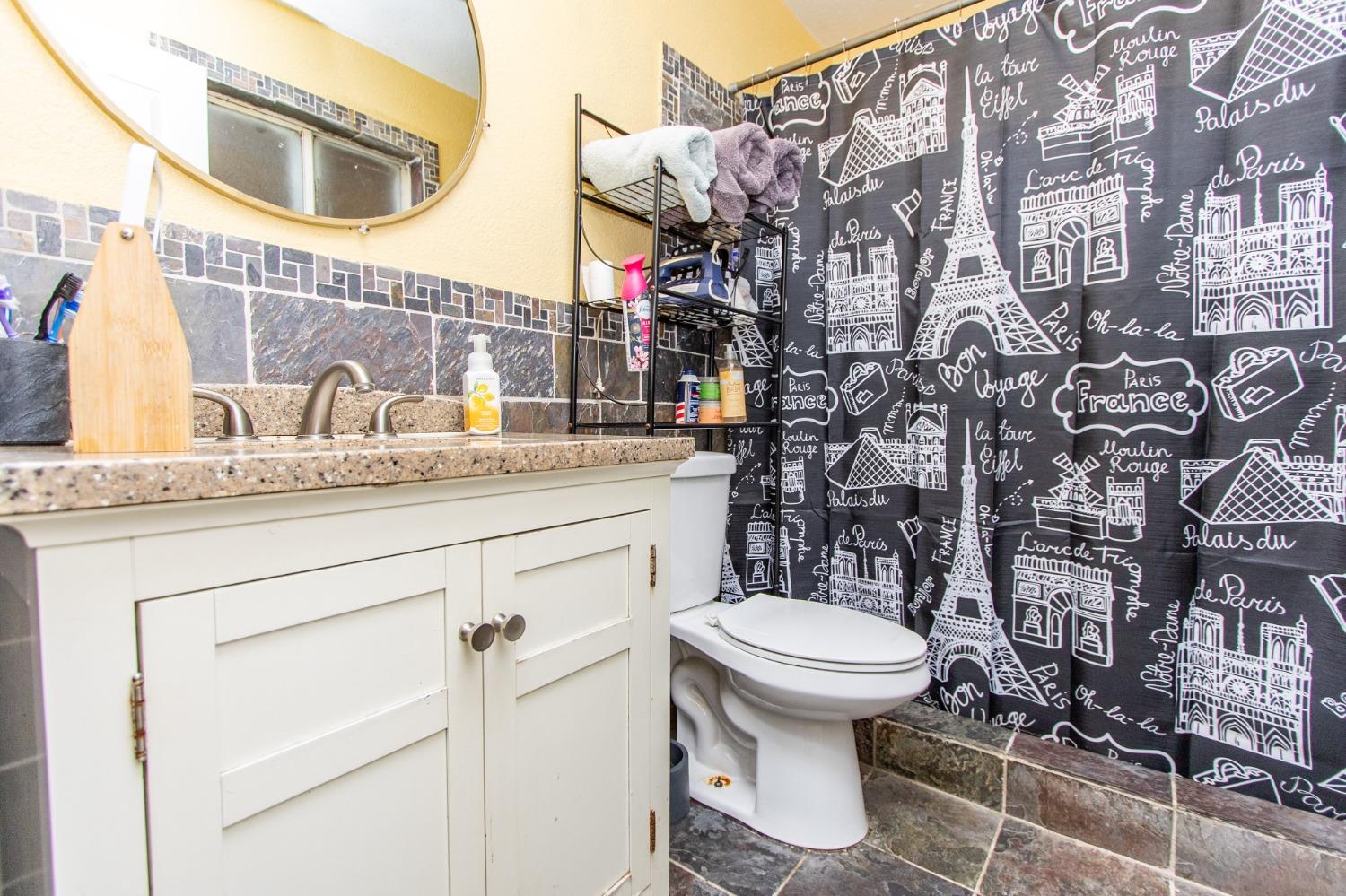 Detail Gallery Image 23 of 27 For 2336 N F St, Stockton,  CA 95205 - 3 Beds | 2 Baths