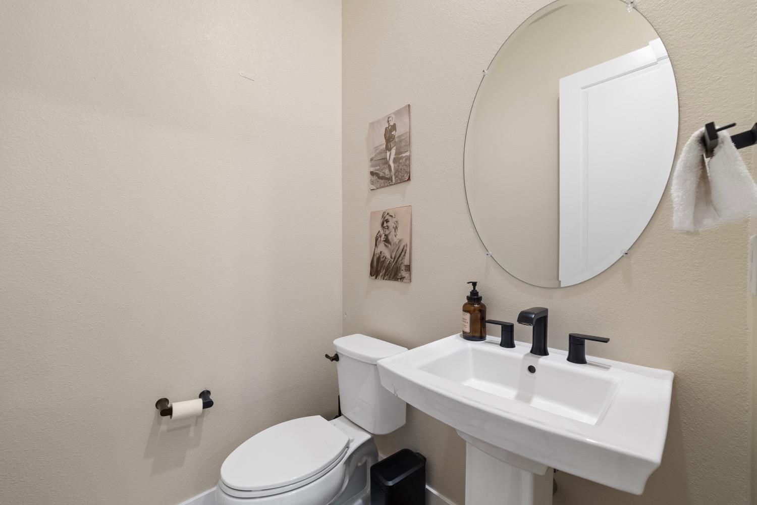 Detail Gallery Image 29 of 58 For 14869 Auburn Summit Dr, Folsom,  CA 95630 - 4 Beds | 3/1 Baths