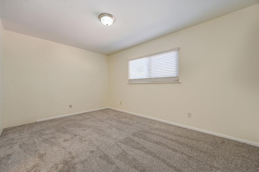 Detail Gallery Image 38 of 49 For 2625 C St, Sacramento,  CA 95816 - 4 Beds | 2 Baths