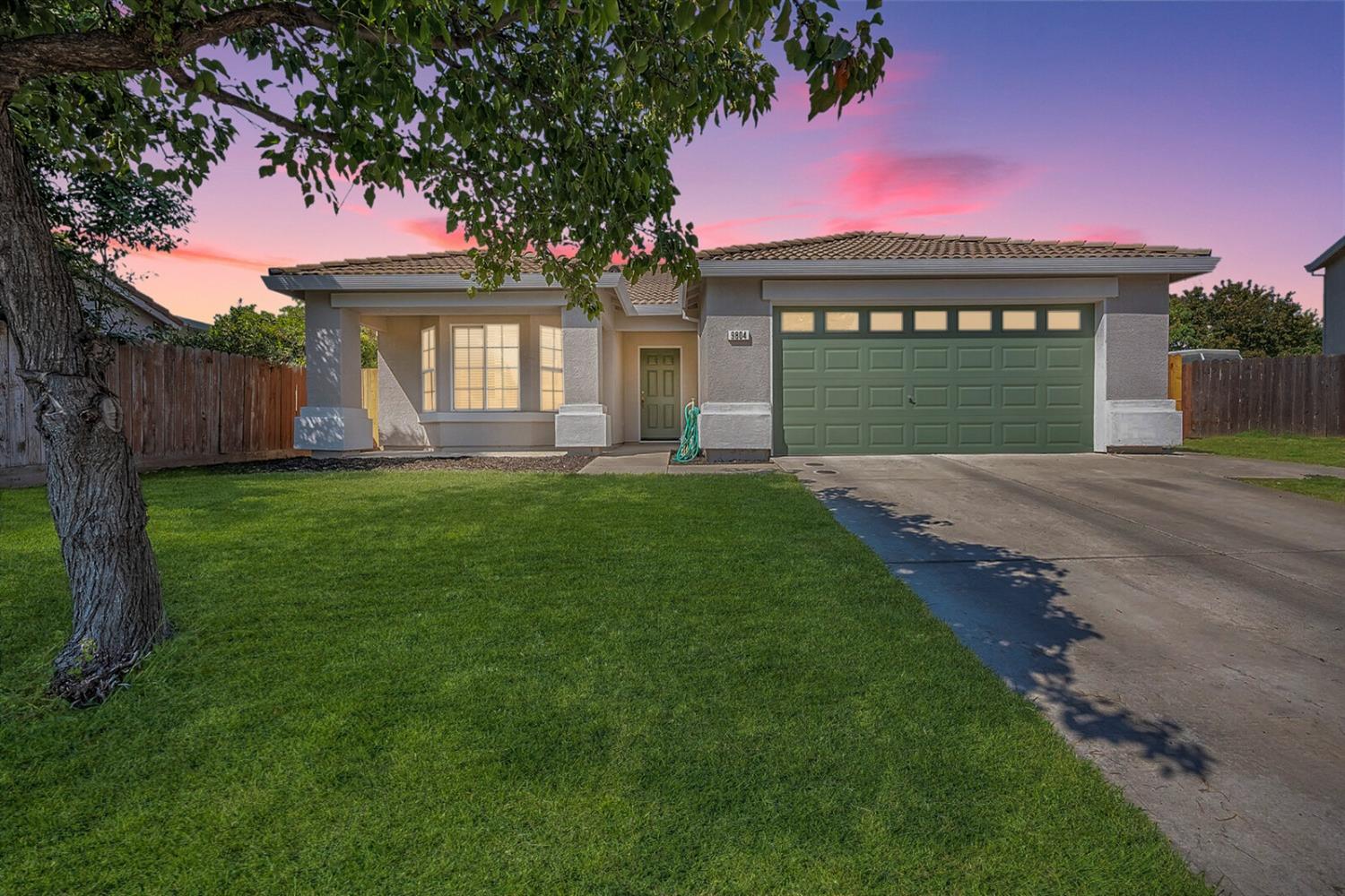 Detail Gallery Image 1 of 1 For 9804 Savonna Ct, Elk Grove,  CA 95757 - 3 Beds | 2 Baths