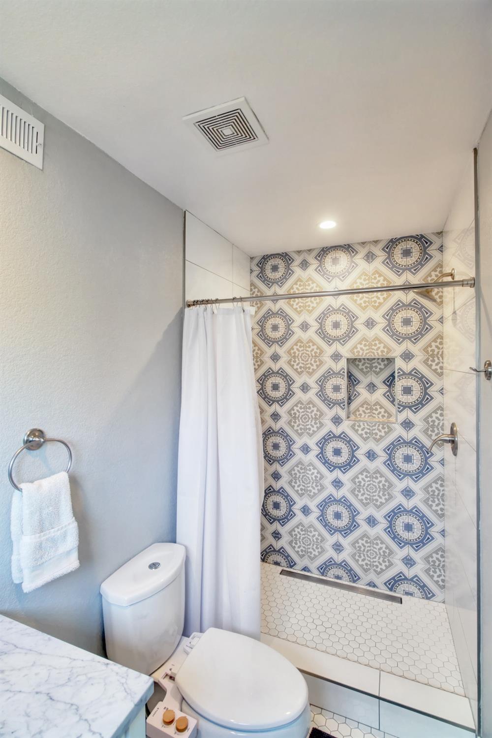 Detail Gallery Image 29 of 49 For 3709 Dubac Way, Sacramento,  CA 95864 - 3 Beds | 2 Baths