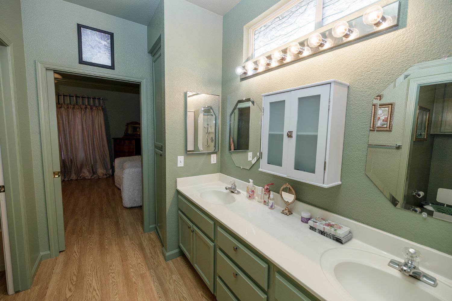 Detail Gallery Image 21 of 37 For 2162 Spring Blossom Ln, Turlock,  CA 95382 - 2 Beds | 2 Baths