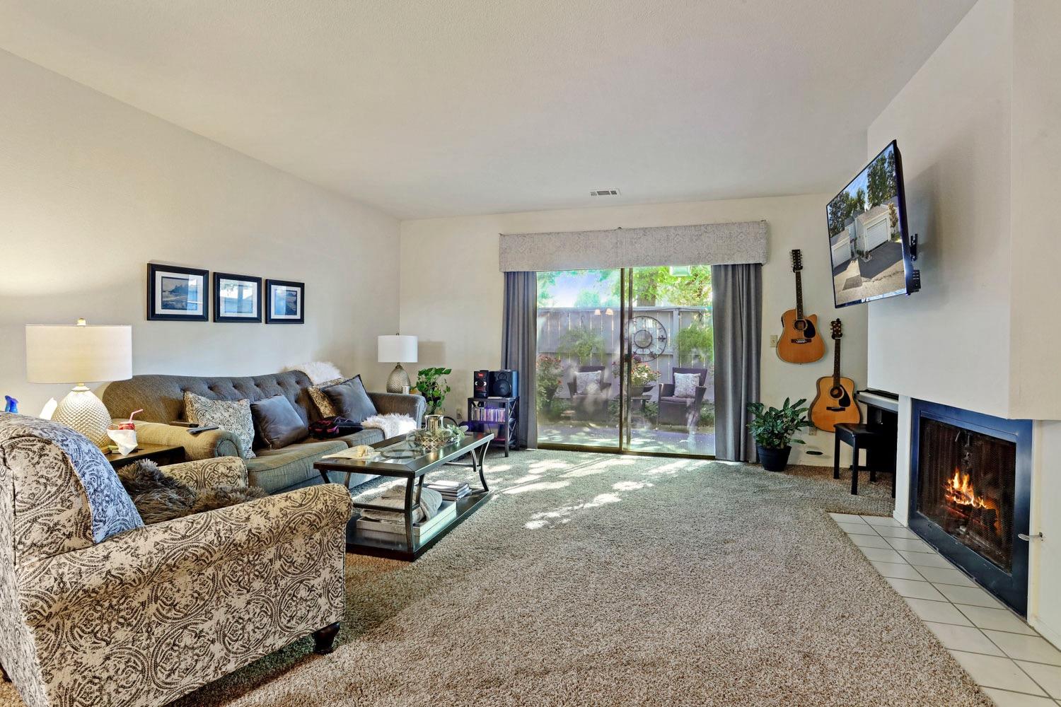 Detail Gallery Image 14 of 37 For 2930 Driftwood Pl #89,  Stockton,  CA 95219 - 2 Beds | 2/1 Baths