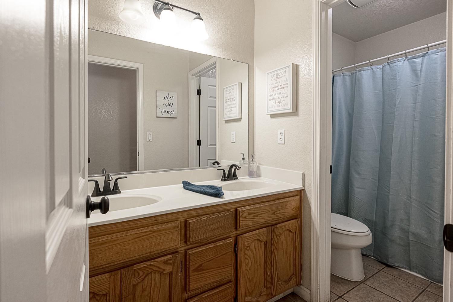 Detail Gallery Image 18 of 26 For 628 Mission Ridge, Manteca,  CA 95337 - 3 Beds | 2 Baths