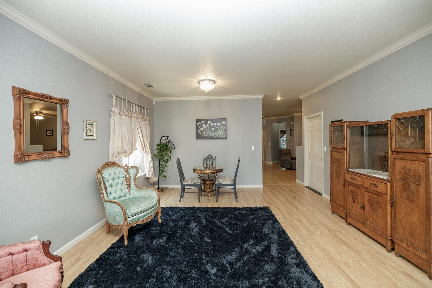 Detail Gallery Image 7 of 37 For 2162 Spring Blossom Ln, Turlock,  CA 95382 - 2 Beds | 2 Baths