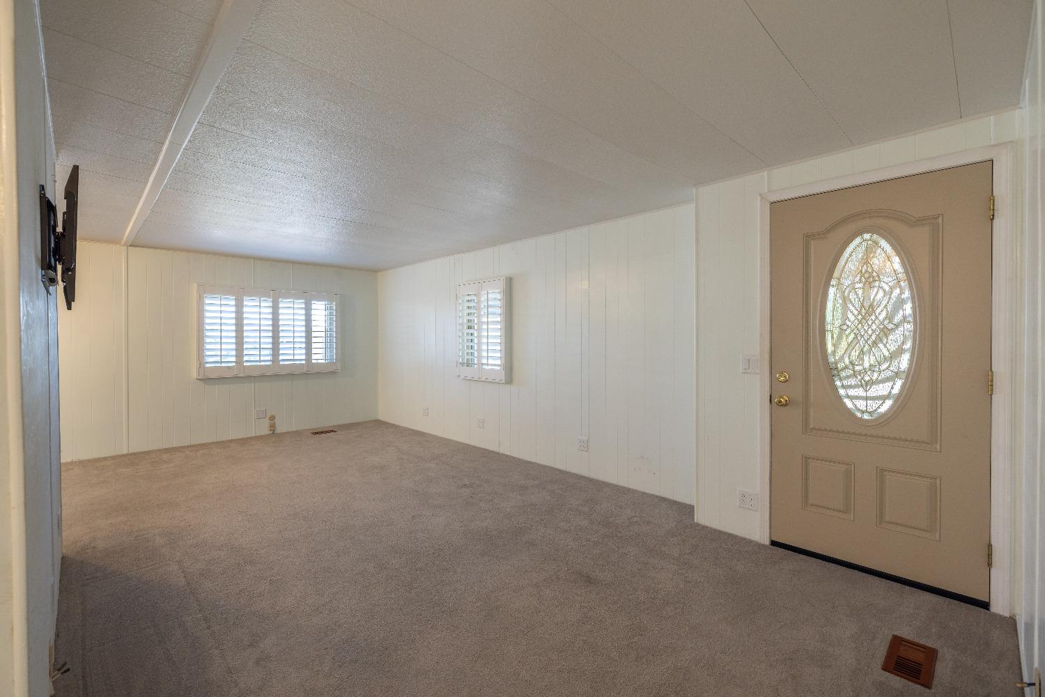 Detail Gallery Image 21 of 25 For 227 Bluebird Ln, Folsom,  CA 95620 - 3 Beds | 2 Baths