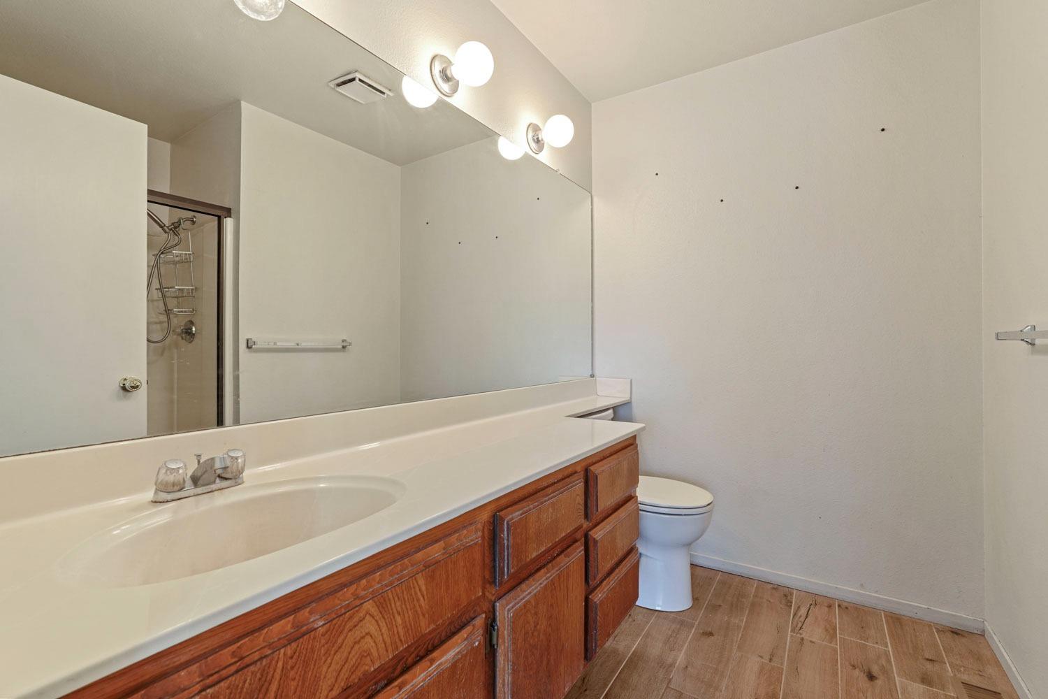 Detail Gallery Image 32 of 40 For 2930 Driftwood Pl #6,  Stockton,  CA 95219 - 2 Beds | 2/1 Baths