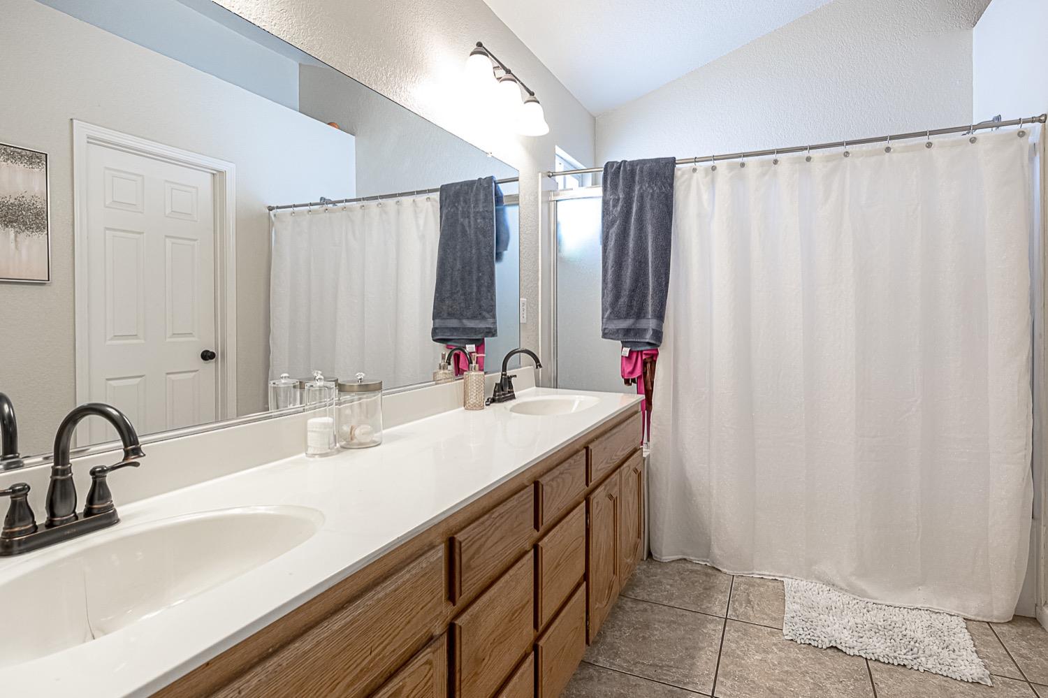 Detail Gallery Image 21 of 26 For 628 Mission Ridge, Manteca,  CA 95337 - 3 Beds | 2 Baths