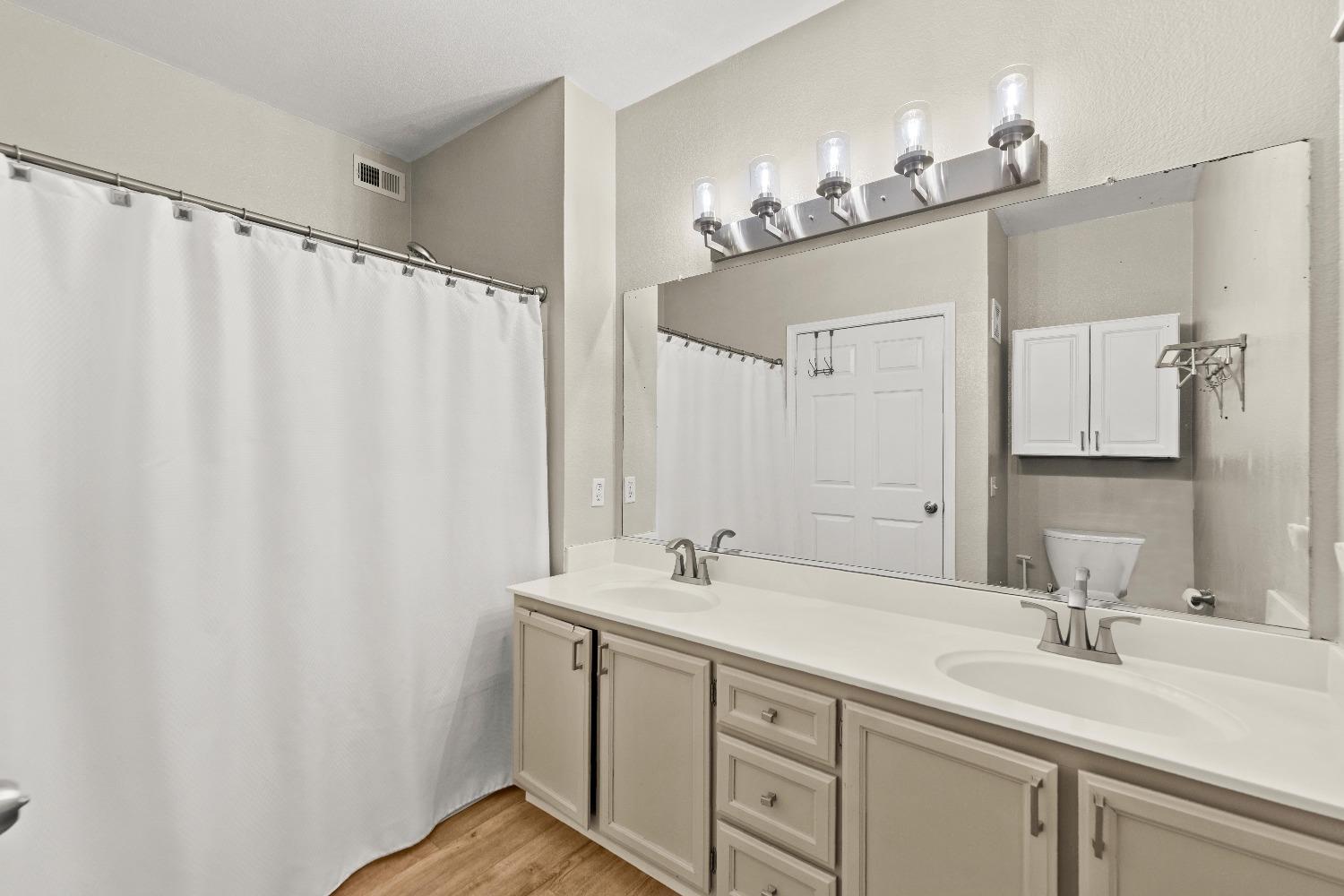 Detail Gallery Image 18 of 37 For 2402 Zephyr Cv #2085,  Rocklin,  CA 95677 - 3 Beds | 2 Baths