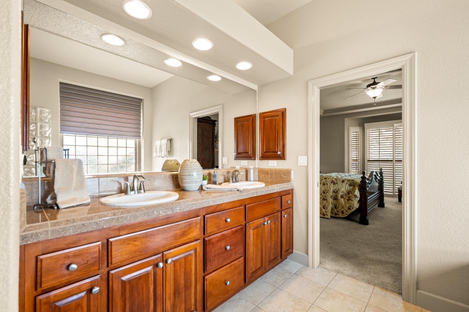 Detail Gallery Image 29 of 81 For 4410 Fremonts Loop, Rescue,  CA 95672 - 4 Beds | 3/1 Baths