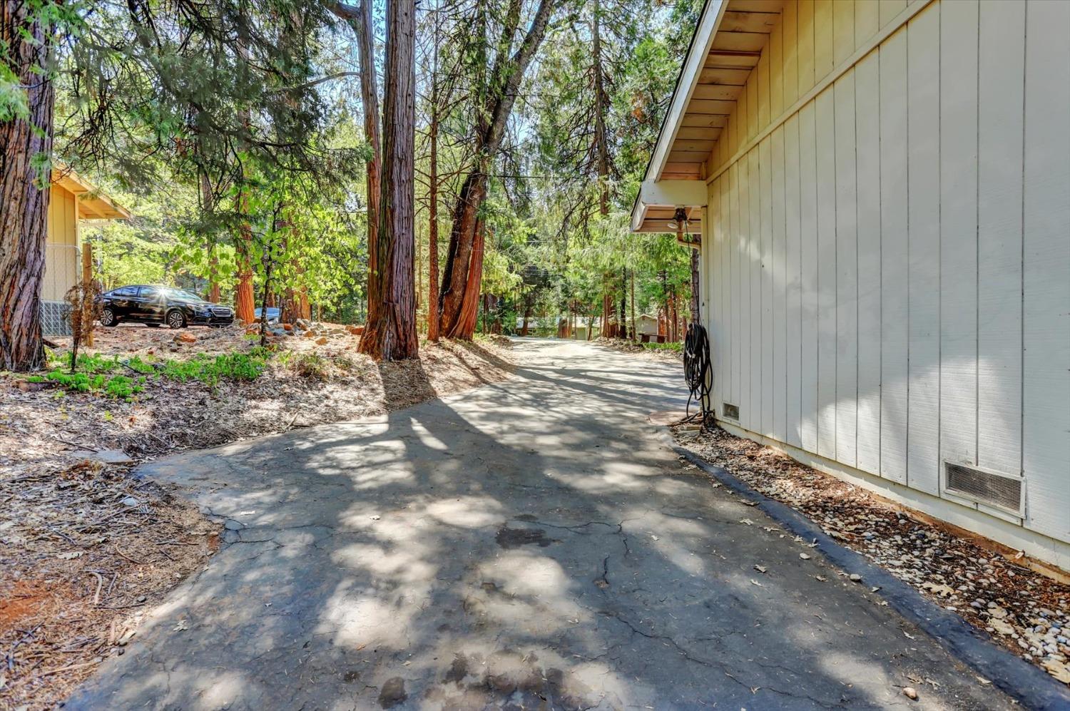 Detail Gallery Image 64 of 80 For 12998 Quaker Hill Cross Rd, Nevada City,  CA 95959 - 3 Beds | 2 Baths