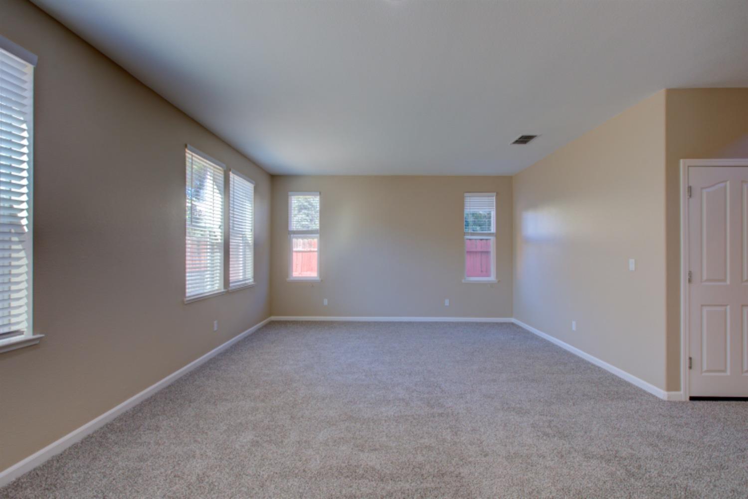 Detail Gallery Image 14 of 70 For 1106 Gaugin Way, Patterson,  CA 95363 - 4 Beds | 2/1 Baths