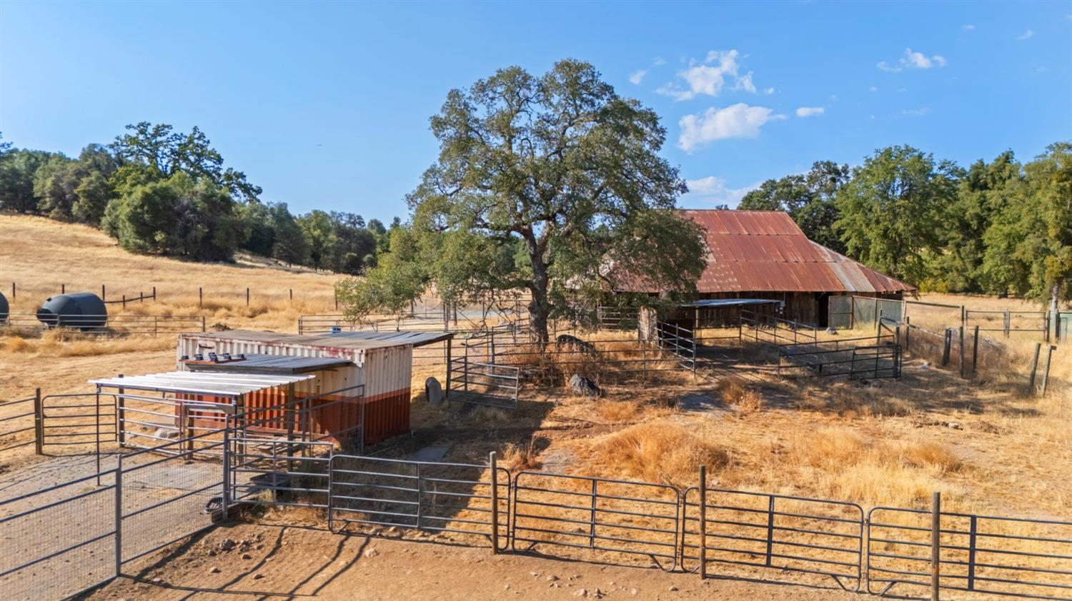 Detail Gallery Image 26 of 39 For 17790 Yosemite Rd, Sonora,  CA 95370 - 2 Beds | 2 Baths