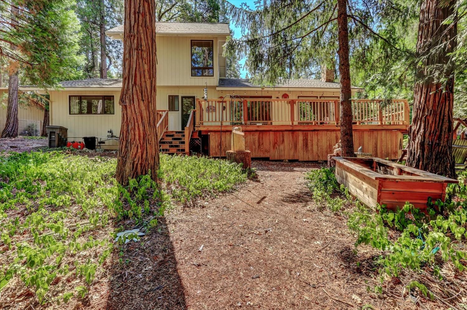 Detail Gallery Image 58 of 80 For 12998 Quaker Hill Cross Rd, Nevada City,  CA 95959 - 3 Beds | 2 Baths