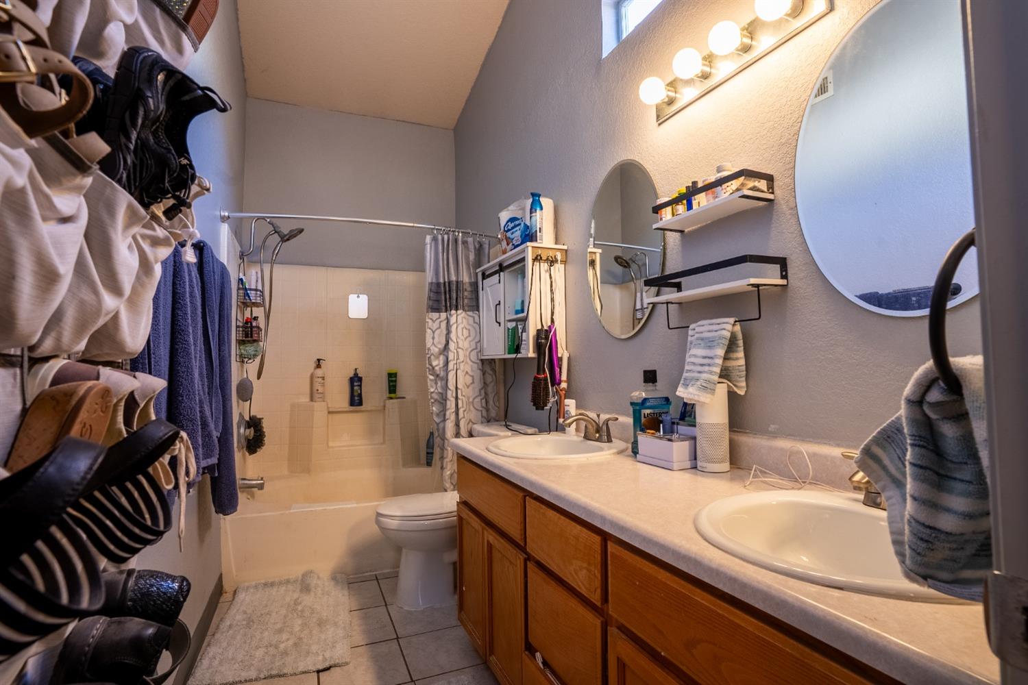 Detail Gallery Image 7 of 14 For 2218 Imperial Dr, Los Banos,  CA 93635 - 3 Beds | 2 Baths