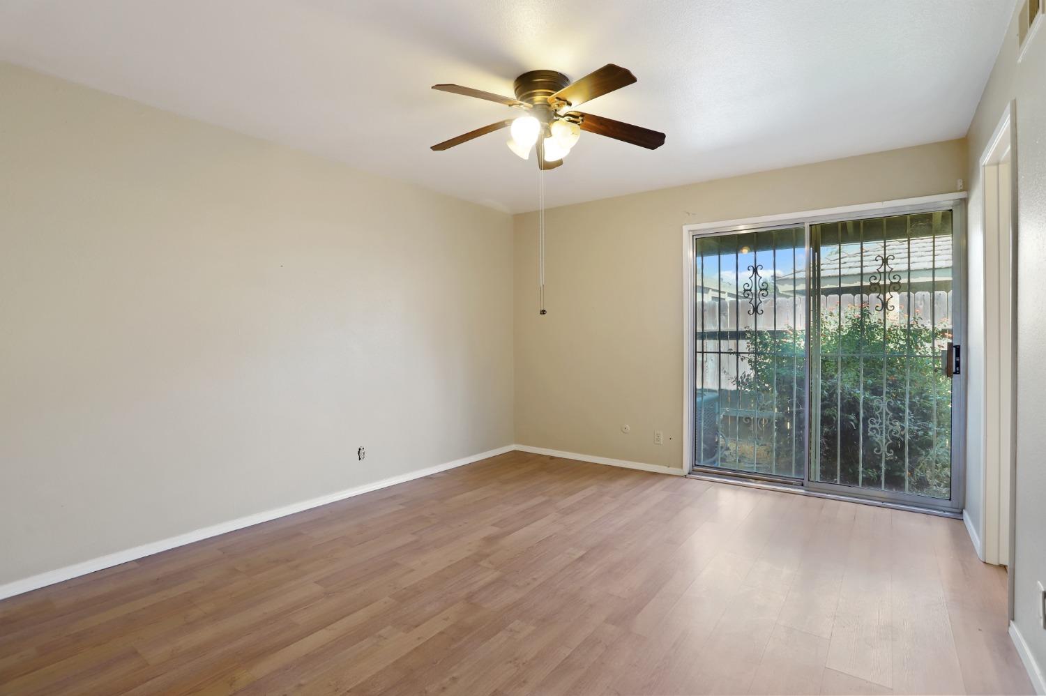 Detail Gallery Image 25 of 33 For 5310 N El Dorado St #14,  Stockton,  CA 95207 - 3 Beds | 2 Baths