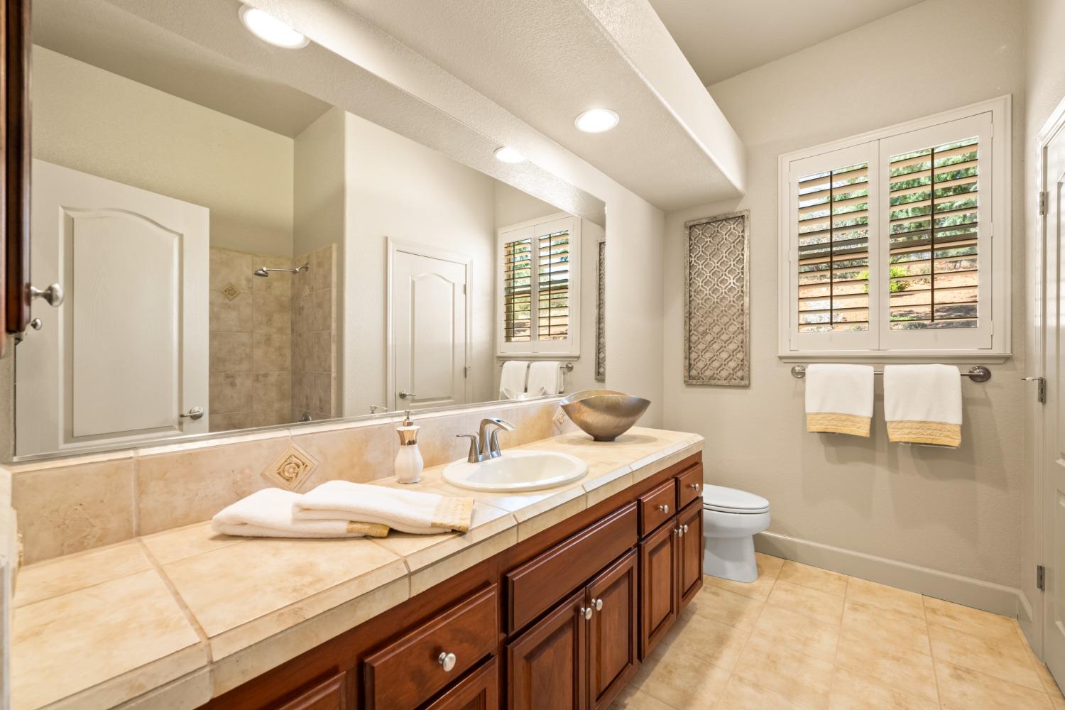 Detail Gallery Image 38 of 81 For 4410 Fremonts Loop, Rescue,  CA 95672 - 4 Beds | 3/1 Baths