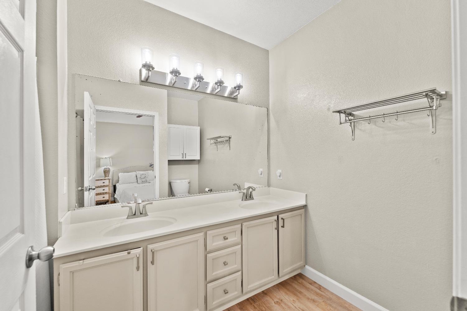 Detail Gallery Image 17 of 37 For 2402 Zephyr Cv #2085,  Rocklin,  CA 95677 - 3 Beds | 2 Baths