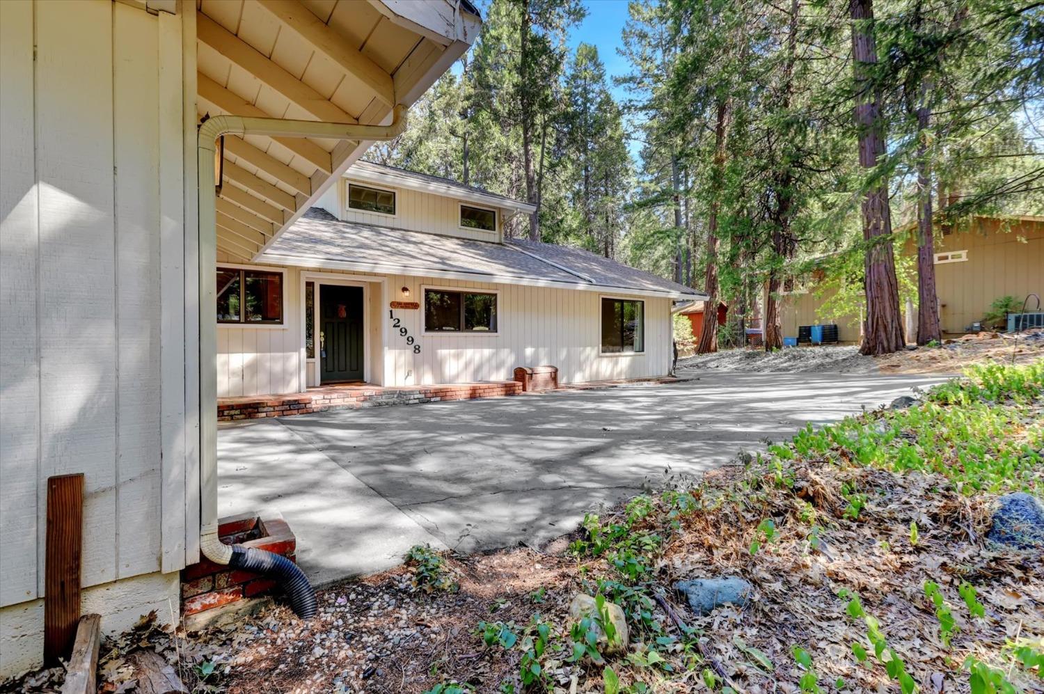 Detail Gallery Image 77 of 80 For 12998 Quaker Hill Cross Rd, Nevada City,  CA 95959 - 3 Beds | 2 Baths