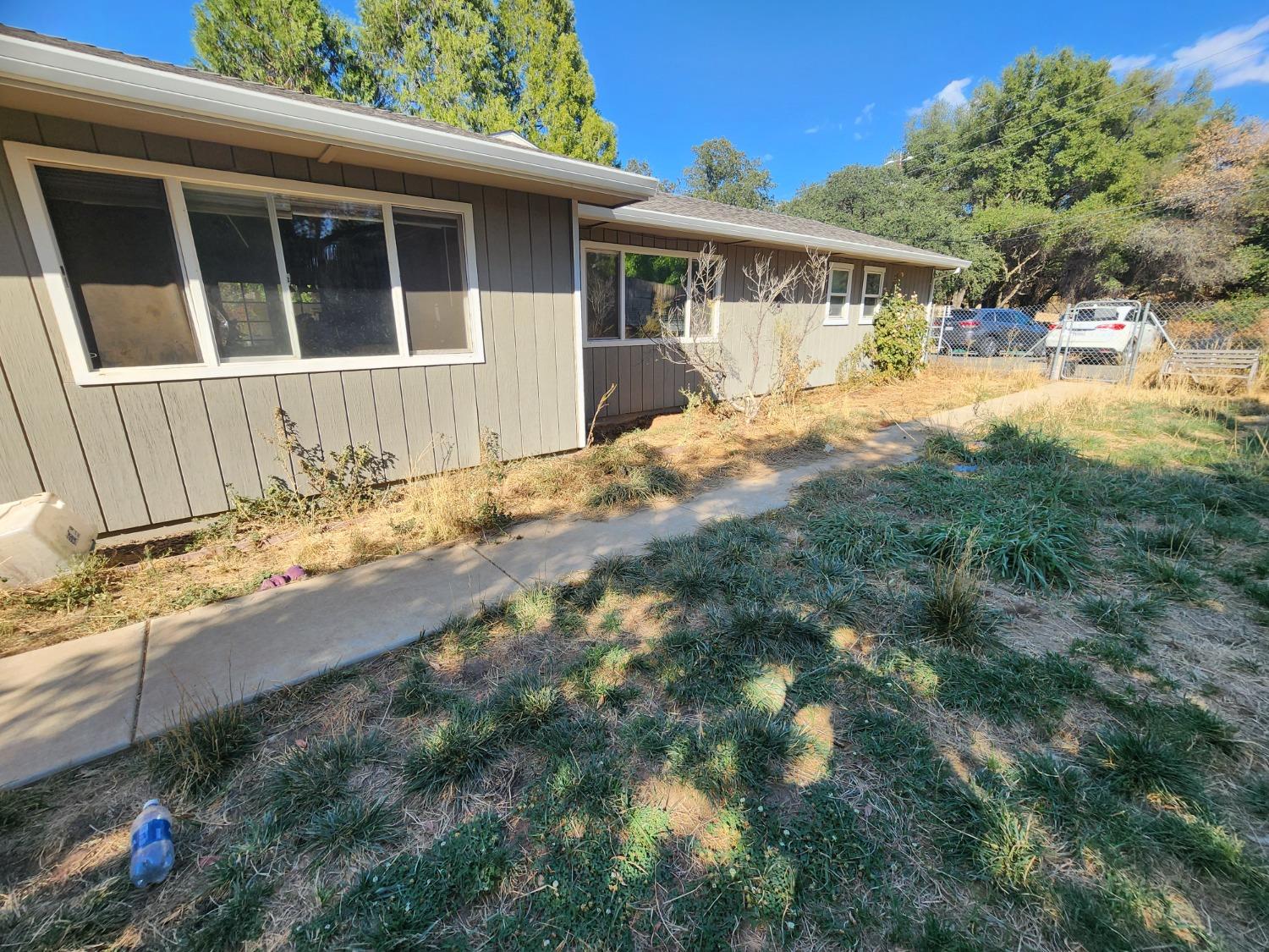 Detail Gallery Image 5 of 7 For 3550 El Dorado Rd, Placerville,  CA 95667 - 4 Beds | 2 Baths