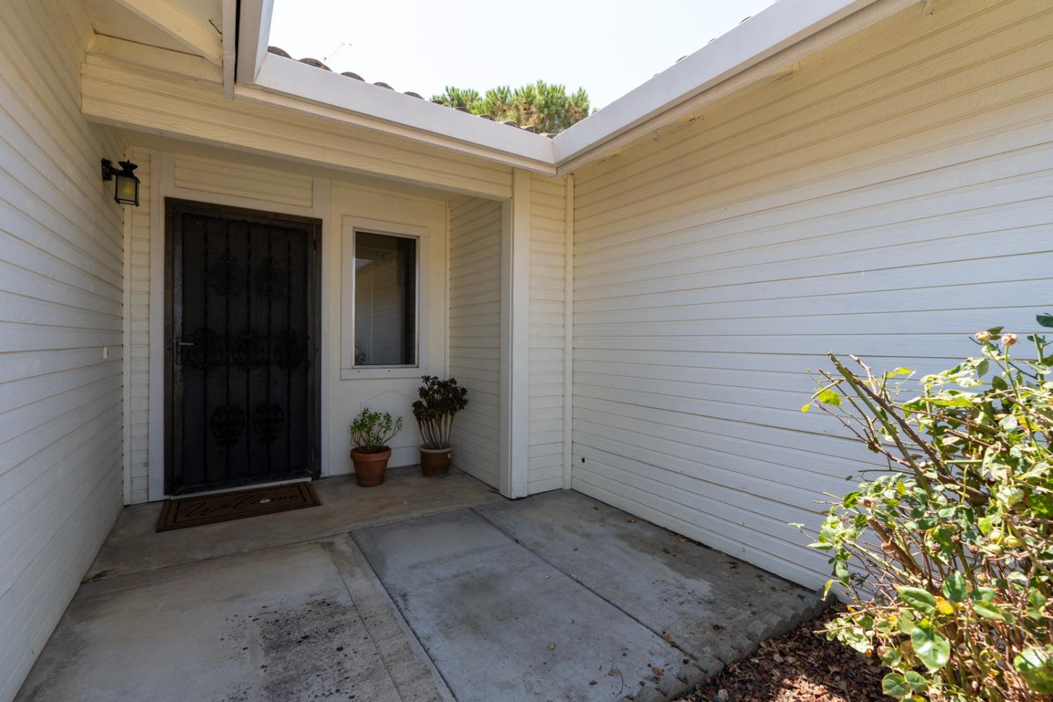 Detail Gallery Image 4 of 26 For 1331 Chukar St, Los Banos,  CA 93635 - 2 Beds | 2 Baths