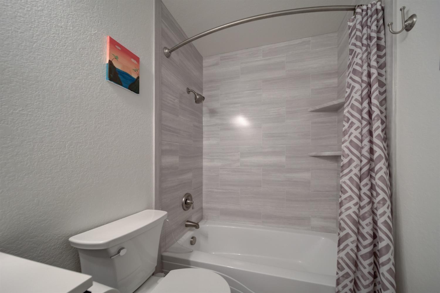 Detail Gallery Image 31 of 64 For 117 Cheryl Ct, Folsom,  CA 95630 - 4 Beds | 2/1 Baths