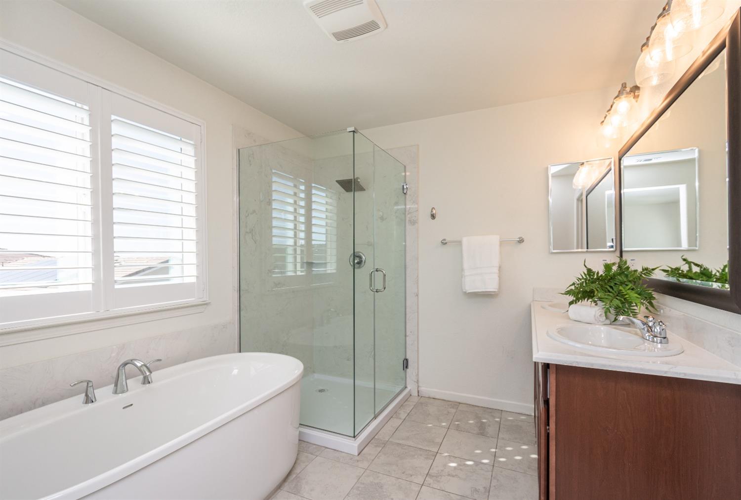 Detail Gallery Image 41 of 60 For 1466 Avila Ln, Lincoln,  CA 95648 - 4 Beds | 2/1 Baths