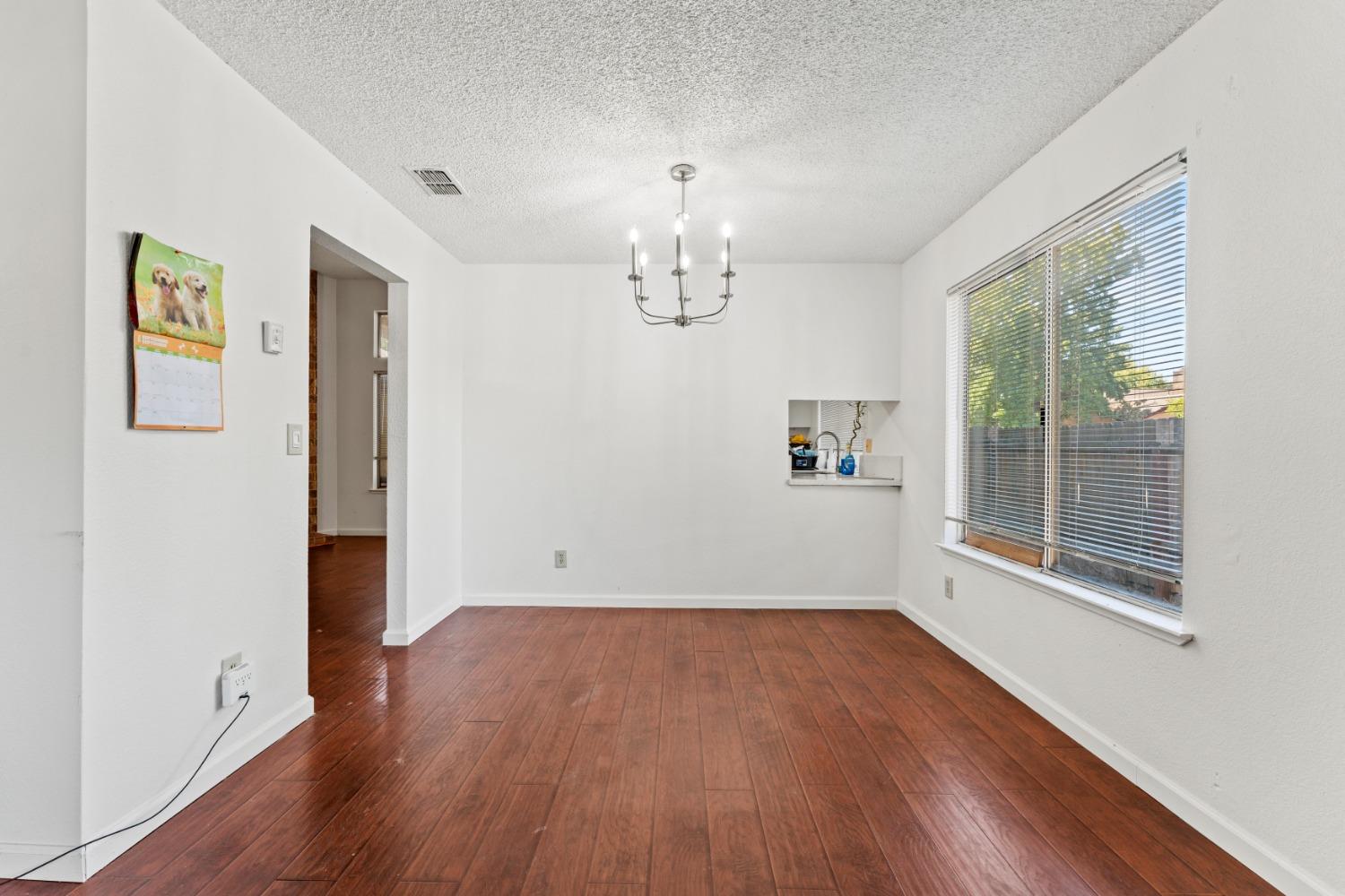 Detail Gallery Image 16 of 30 For 1130 Rudger Way, Sacramento,  CA 95833 - 3 Beds | 2 Baths