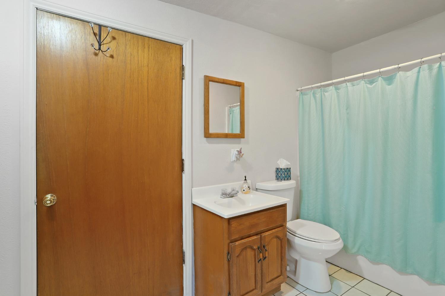 Detail Gallery Image 18 of 20 For 426 W 5th St, Stockton,  CA 95206 - 3 Beds | 2 Baths