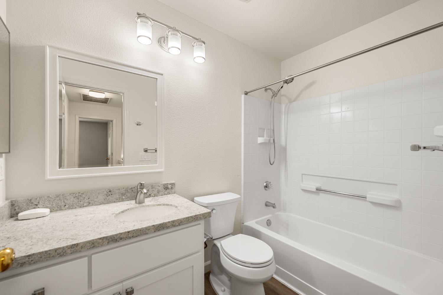 Detail Gallery Image 27 of 31 For 7 Naples Ct, Sacramento,  CA 95831 - 3 Beds | 2/1 Baths