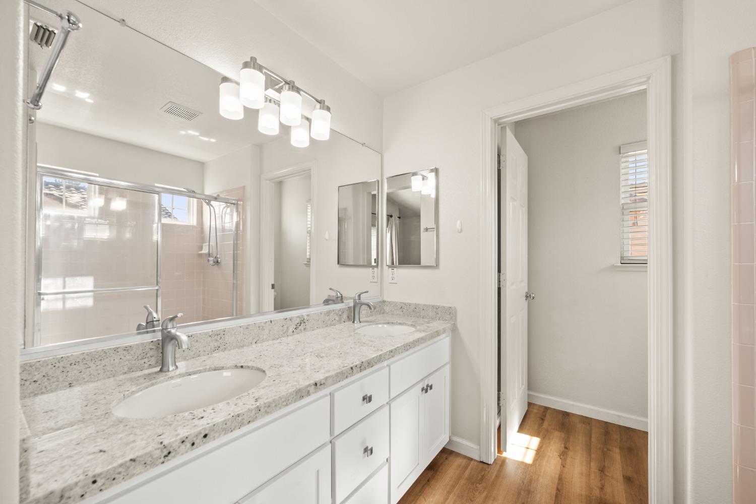 Detail Gallery Image 21 of 31 For 7 Naples Ct, Sacramento,  CA 95831 - 3 Beds | 2/1 Baths