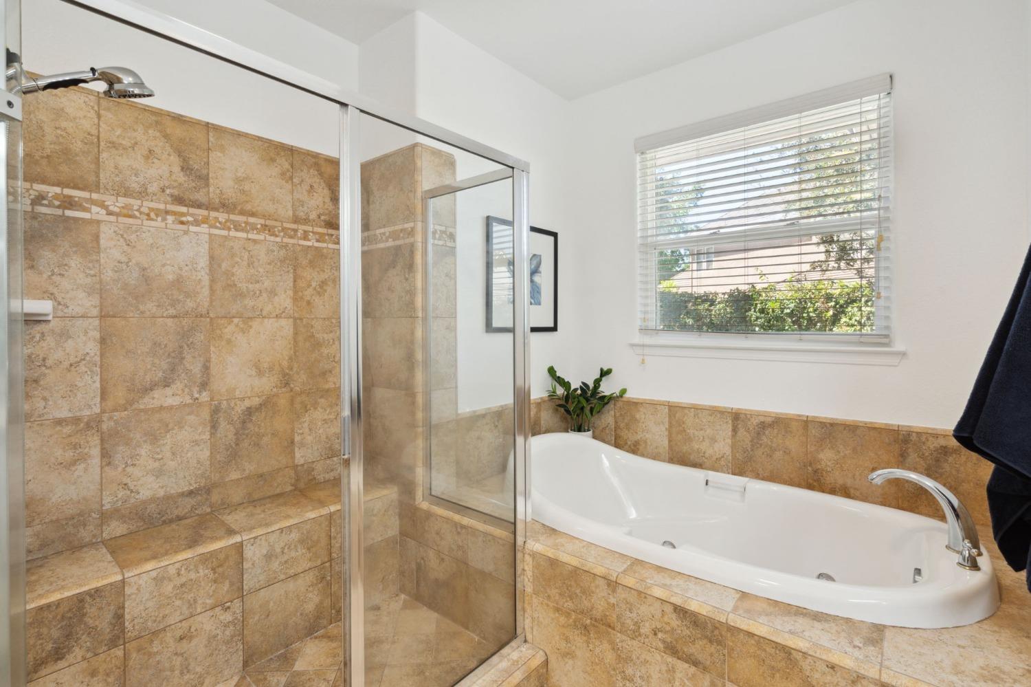 Detail Gallery Image 20 of 34 For 2617 Garfield Ave, Carmichael,  CA 95608 - 4 Beds | 2/1 Baths