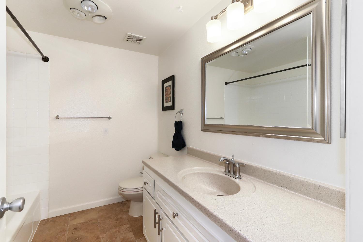 Detail Gallery Image 37 of 51 For 7847 Hampton Ln, Citrus Heights,  CA 95610 - 3 Beds | 2/1 Baths