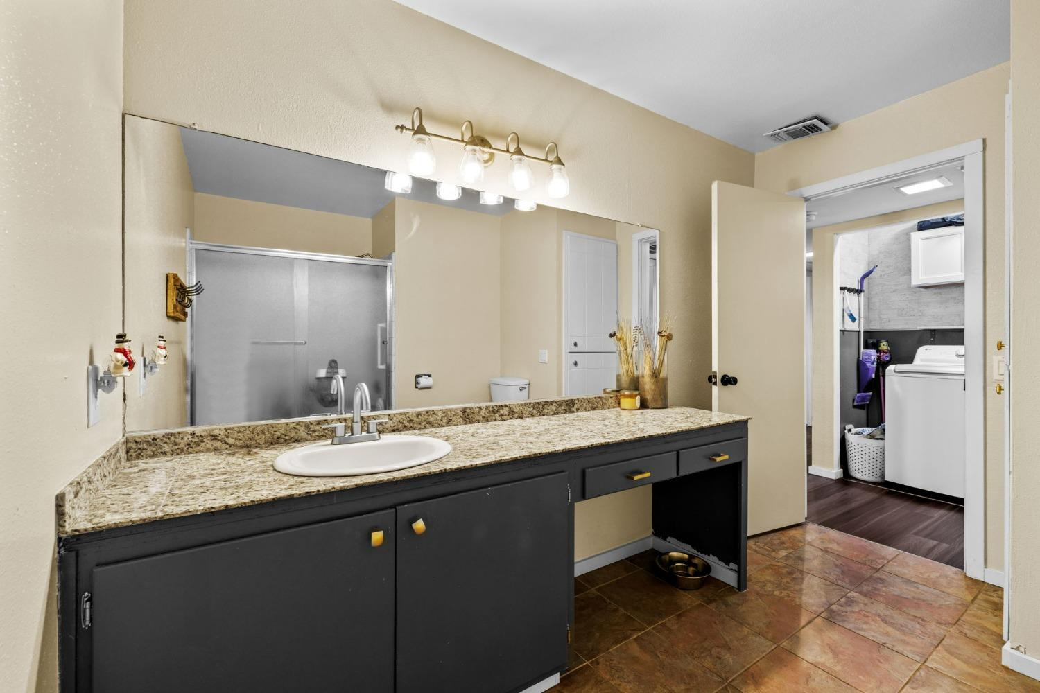 Detail Gallery Image 22 of 45 For 5557 Rubion Cir, Citrus Heights,  CA 95610 - 3 Beds | 2 Baths