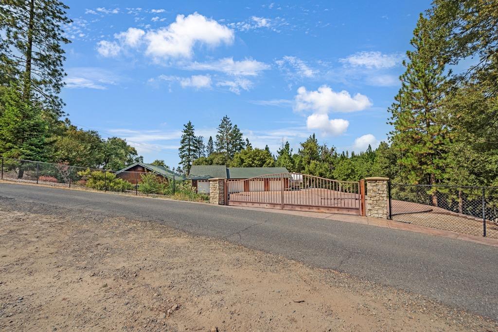 Detail Gallery Image 28 of 61 For 4460 Meadowlark Way, Placerville,  CA 95667 - 3 Beds | 2 Baths