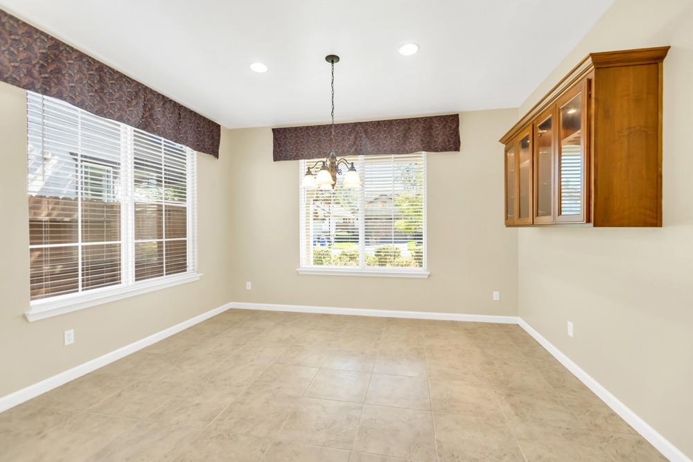 Detail Gallery Image 30 of 63 For 7609 Chatsworth Cir, Elk Grove,  CA 95757 - 2 Beds | 2 Baths