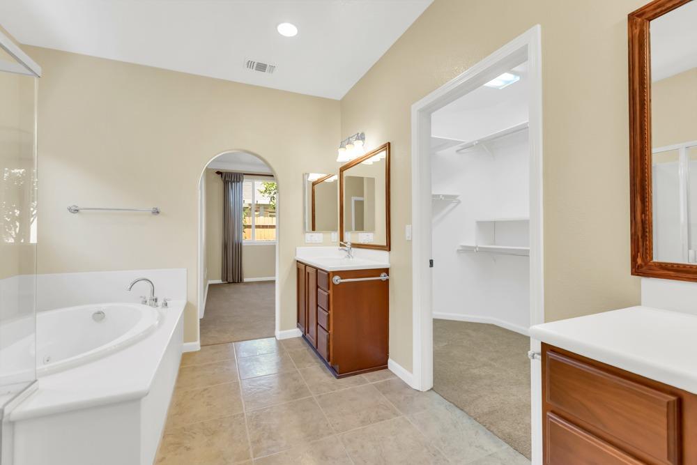 Detail Gallery Image 40 of 63 For 7609 Chatsworth Cir, Elk Grove,  CA 95757 - 2 Beds | 2 Baths