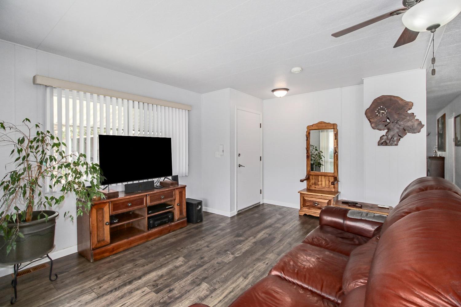 Detail Gallery Image 5 of 36 For 6900 Almond Ave 51, Orangevale,  CA 95662 - 2 Beds | 2 Baths