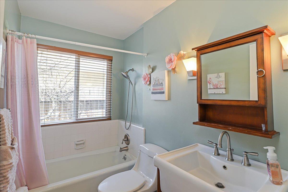 Detail Gallery Image 32 of 44 For 925 Rugby Ln, Modesto,  CA 95356 - 3 Beds | 2/1 Baths