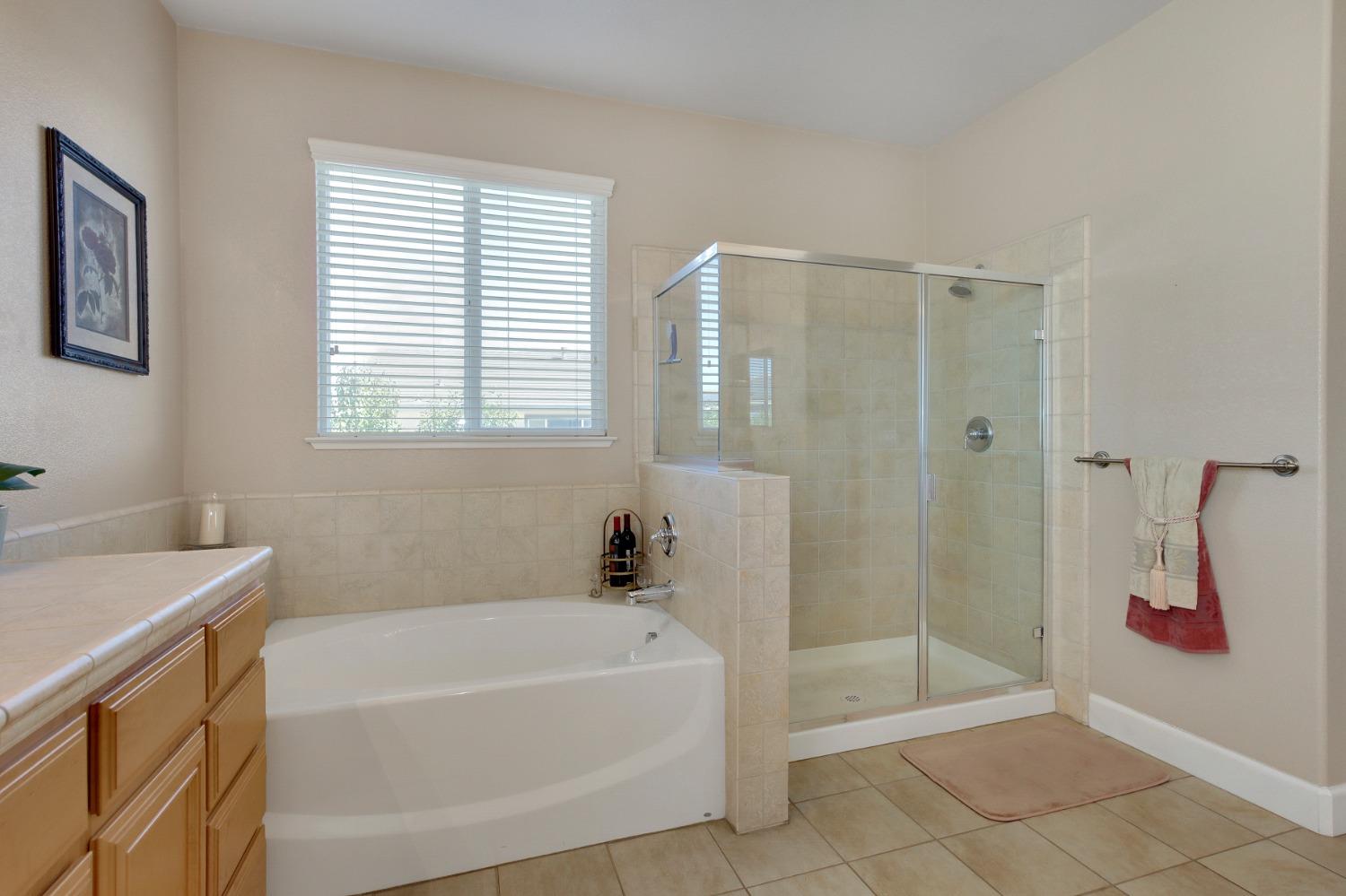 Detail Gallery Image 28 of 43 For 2625 Malibu Ct, West Sacramento,  CA 95691 - 5 Beds | 4 Baths