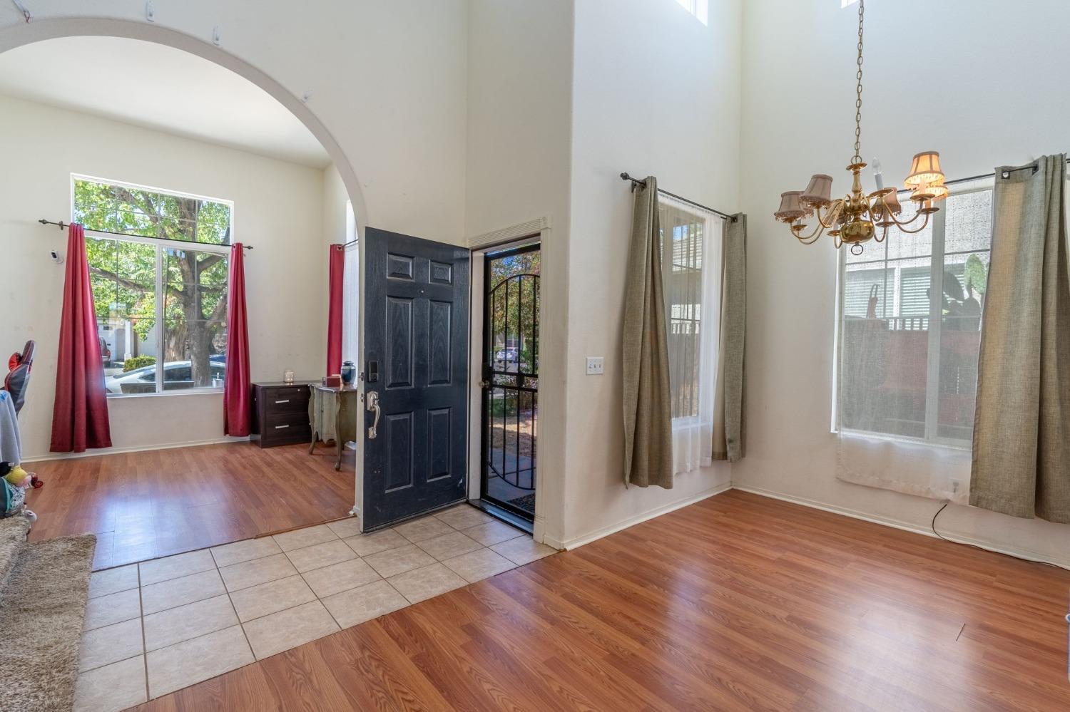 Detail Gallery Image 8 of 30 For 470 Baldwin Ct, Tracy,  CA 95376 - 3 Beds | 2/1 Baths