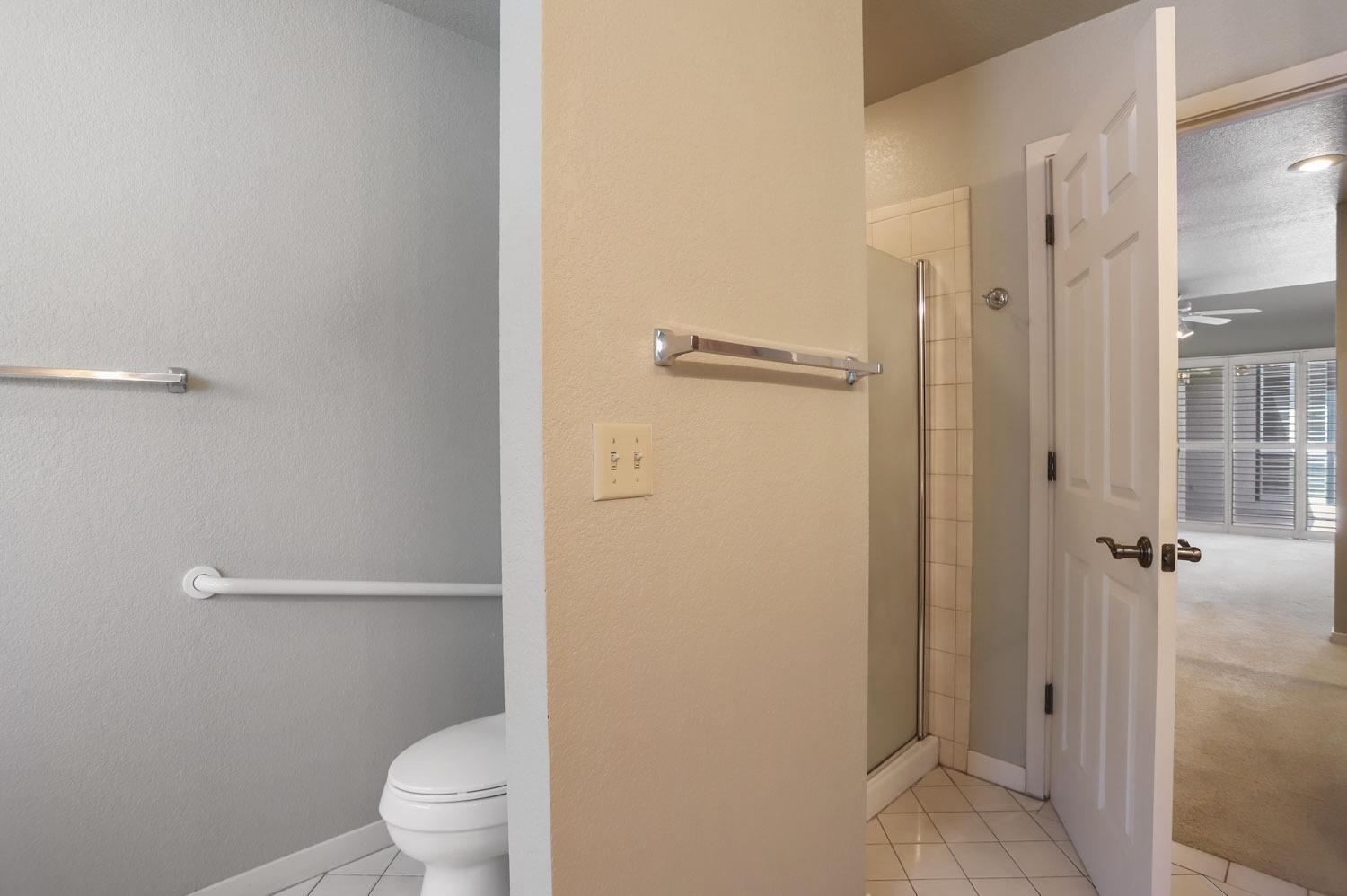 Detail Gallery Image 25 of 49 For 2435 Macarthur Pkwy, Lodi,  CA 95242 - 2 Beds | 2 Baths