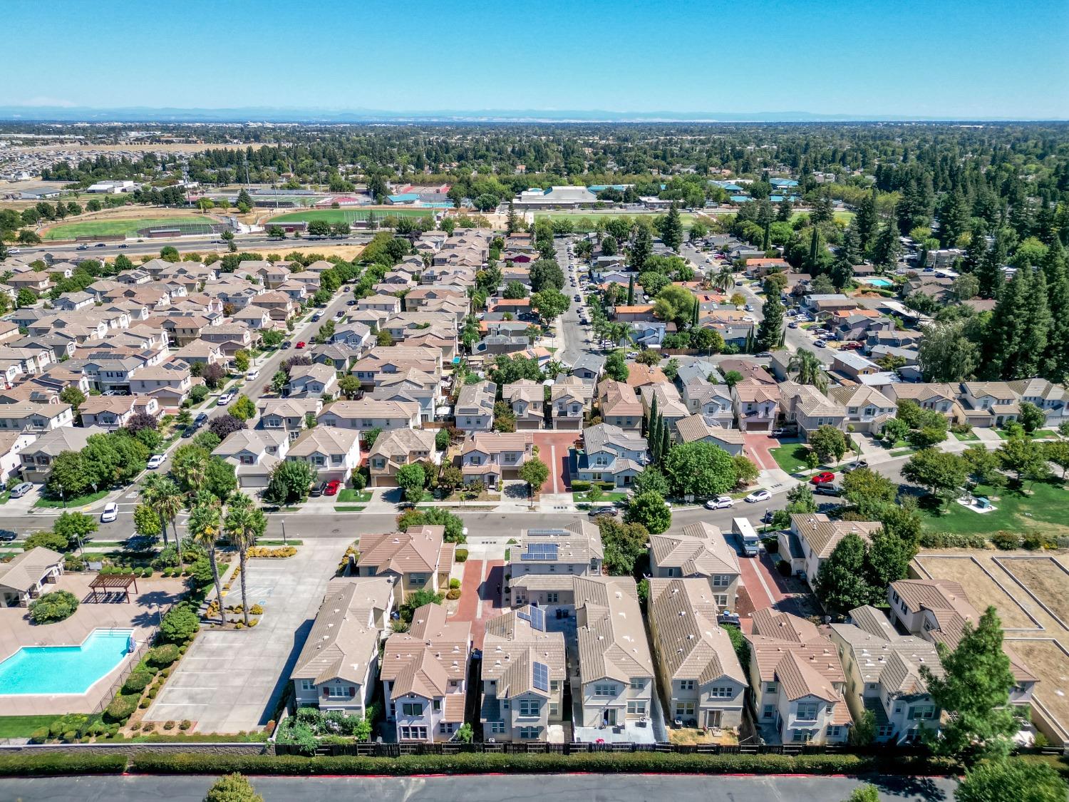 Detail Gallery Image 61 of 79 For 3421 Soda Way, Sacramento,  CA 95834 - 3 Beds | 2/1 Baths