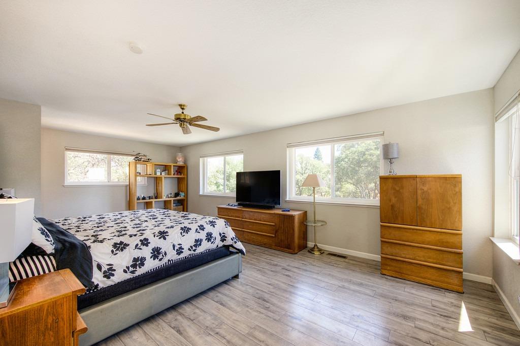 Detail Gallery Image 17 of 35 For 5560 Fawnridge Rd, Auburn,  CA 95602 - 3 Beds | 2/1 Baths