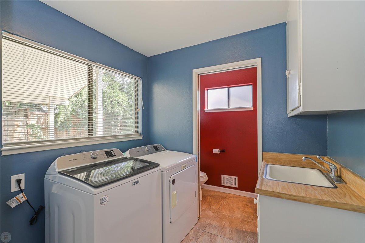 Detail Gallery Image 27 of 44 For 925 Rugby Ln, Modesto,  CA 95356 - 3 Beds | 2/1 Baths