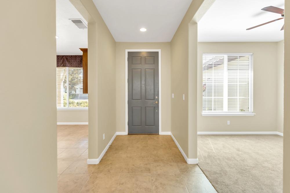 Detail Gallery Image 7 of 63 For 7609 Chatsworth Cir, Elk Grove,  CA 95757 - 2 Beds | 2 Baths