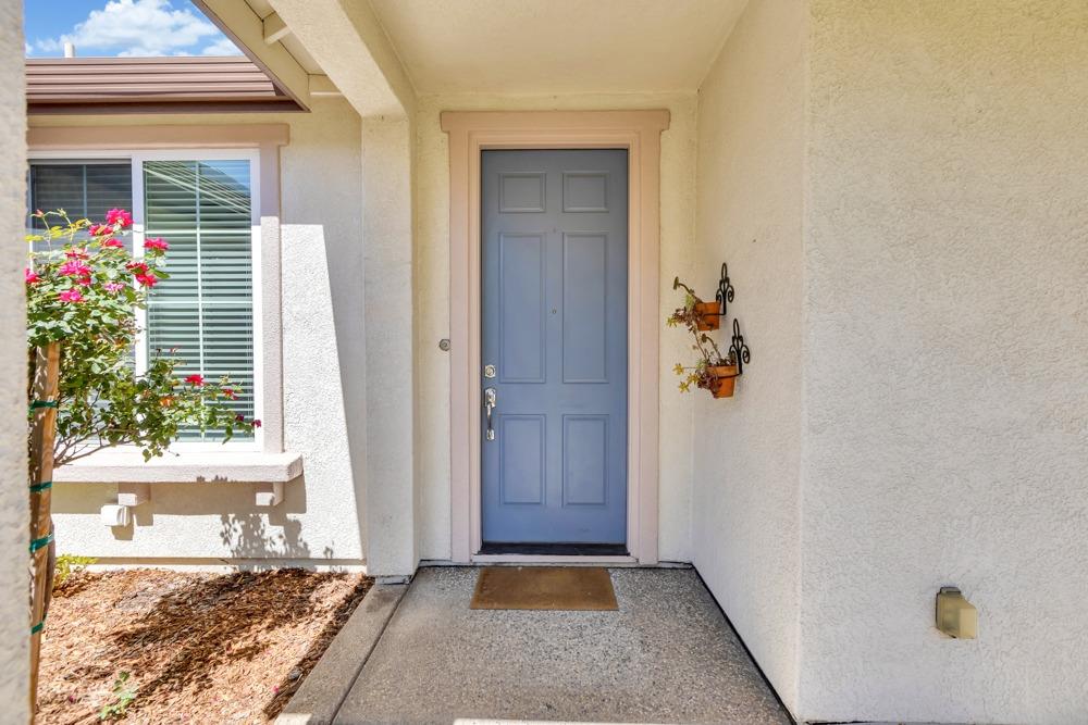 Detail Gallery Image 5 of 63 For 7609 Chatsworth Cir, Elk Grove,  CA 95757 - 2 Beds | 2 Baths