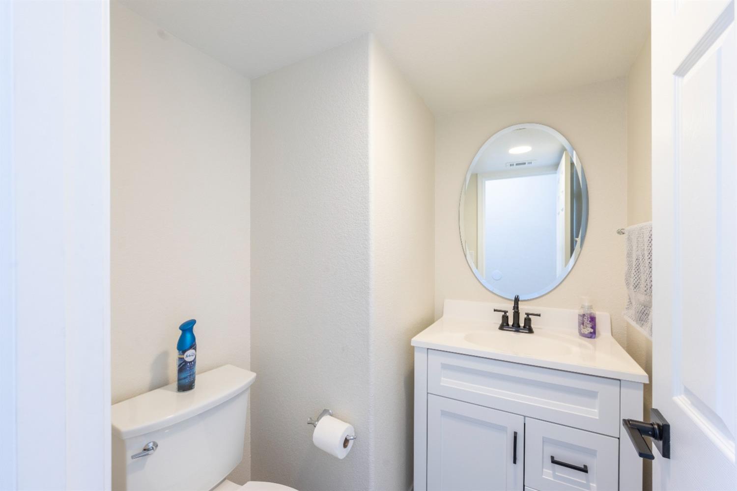 Detail Gallery Image 19 of 79 For 3421 Soda Way, Sacramento,  CA 95834 - 3 Beds | 2/1 Baths